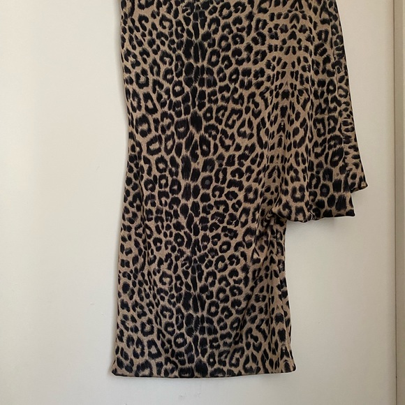 👗✨LEOPARD PRINT MINI DRESS - Picture 4 of 6